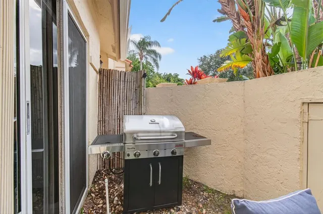 $310,000 | 6621 Via Regina, Unit 6621, Boca Raton, FL 33433