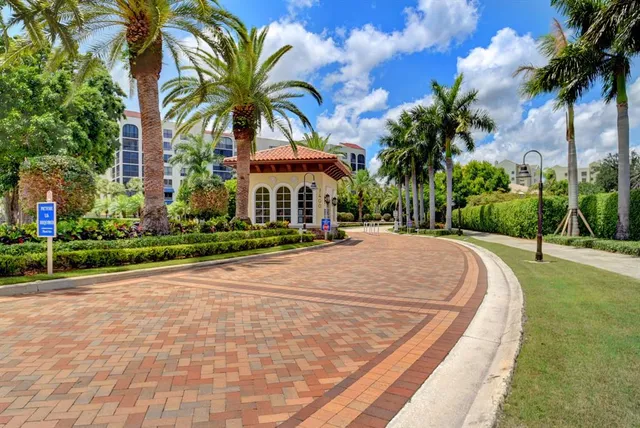 $310,000 | 6621 Via Regina, Unit 6621, Boca Raton, FL 33433