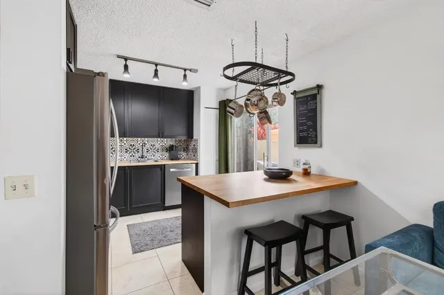 $310,000 | 6621 Via Regina, Unit 6621, Boca Raton, FL 33433