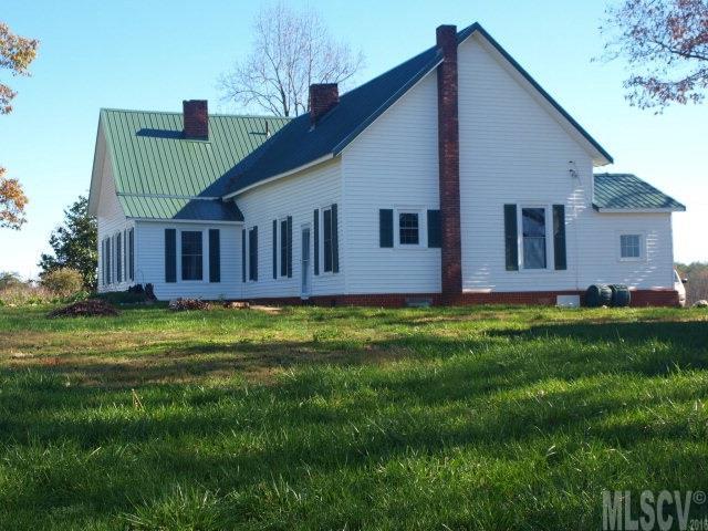 3275 Playmore Beach Road Morganton, NC 28655 - Photo 6 of 25 Gallery Image 6
