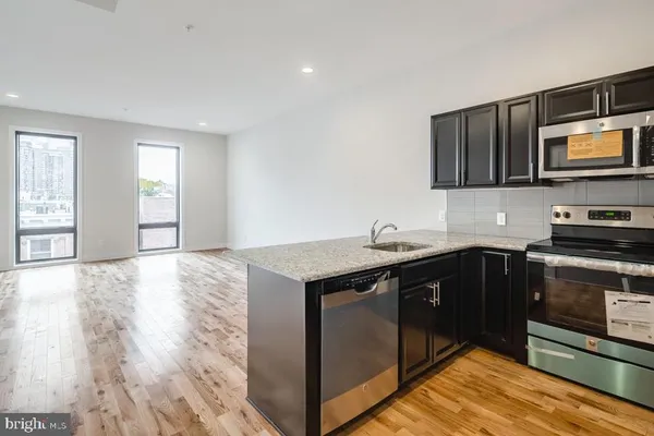 $2,013 | 514 South Street, Unit 203, Philadelphia, PA 19147