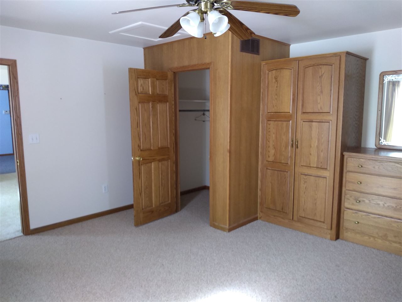 12221 East Mt Morris Road Davison, MI 48423 - Photo 5 of 18 31372298-4.JPG