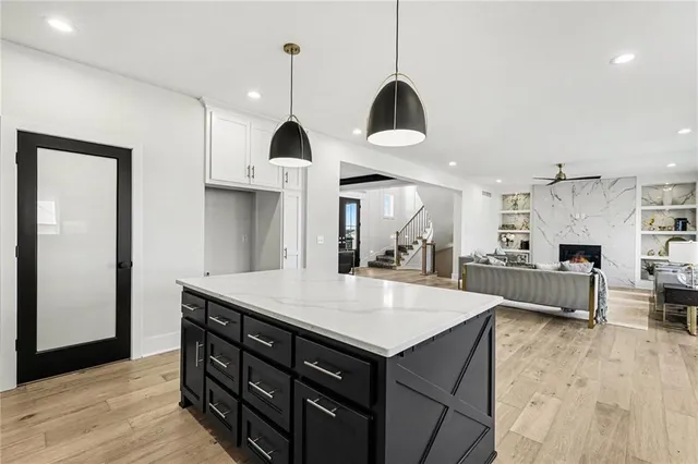 $699,900 | 3221 Southwest Saddlebred Terrace, Lee's Summit, MO 64082