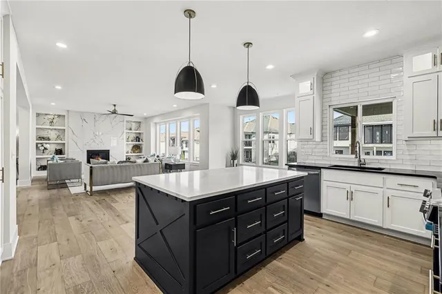 $699,900 | 3221 Southwest Saddlebred Terrace, Lee's Summit, MO 64082