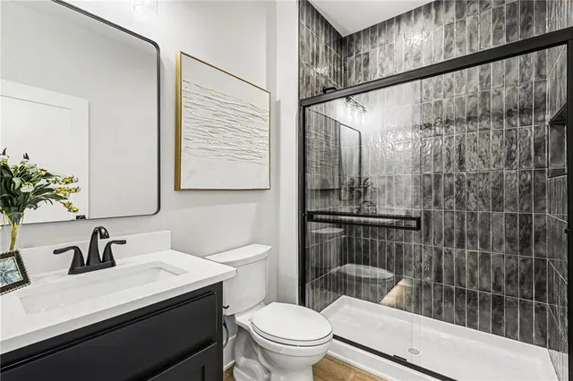 $699,900 | 3221 Southwest Saddlebred Terrace, Lee's Summit, MO 64082