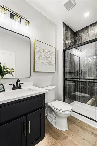 $699,900 | 3221 Southwest Saddlebred Terrace, Lee's Summit, MO 64082