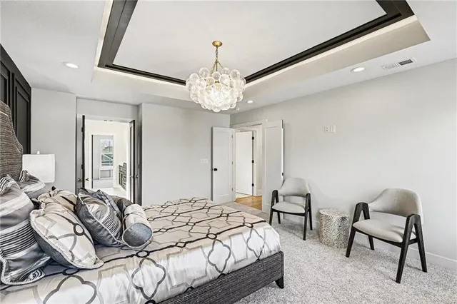 $699,900 | 3221 Southwest Saddlebred Terrace, Lee's Summit, MO 64082