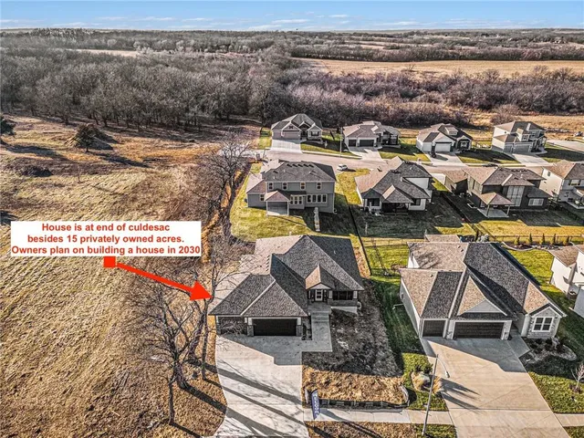 $699,900 | 3221 Southwest Saddlebred Terrace, Lee's Summit, MO 64082