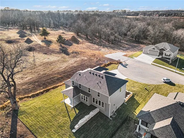 $699,900 | 3221 Southwest Saddlebred Terrace, Lee's Summit, MO 64082