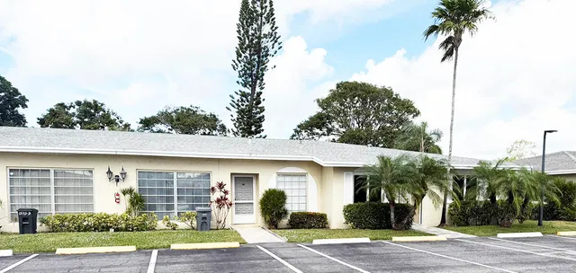 $1,700 | 13745 Flora Place, Unit C, Delray Beach, FL 33484