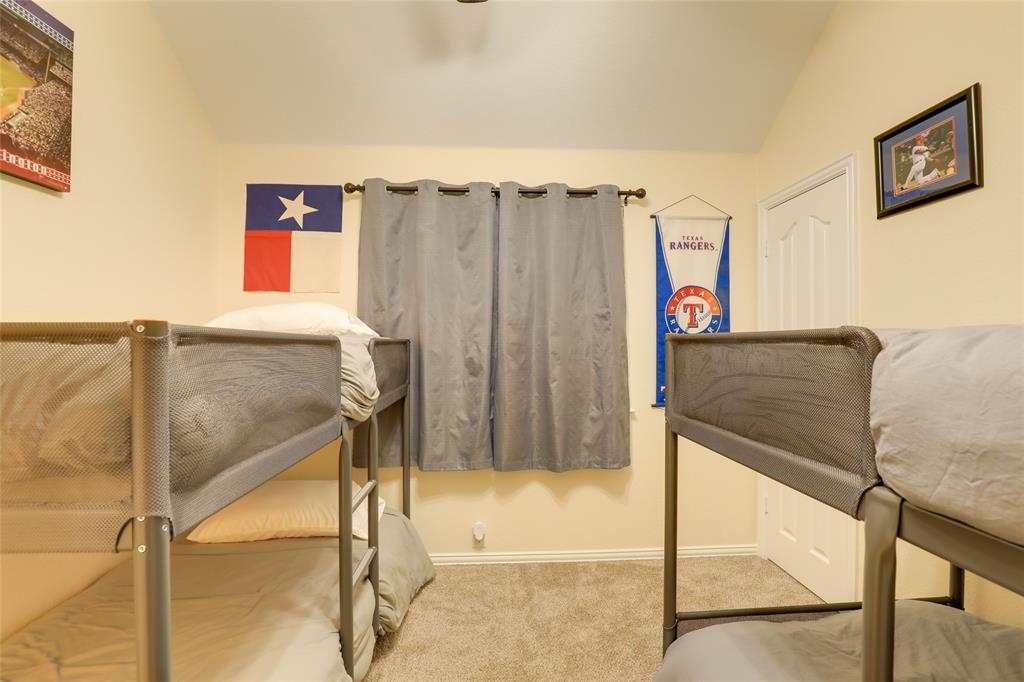 4502 Ridgeway Drive Mansfield, TX 76063 - Photo 23 of 29 a bathroom with a shower