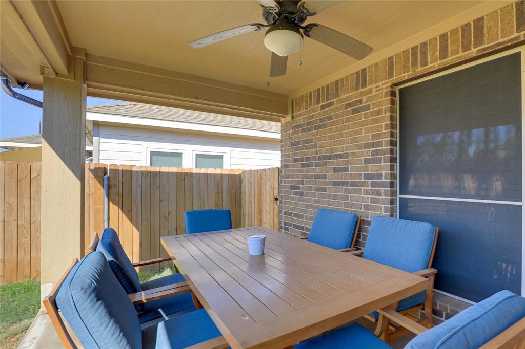 4502 Ridgeway Drive Mansfield, TX 76063 - Photo 27 of 29 a view of livingroom with furniture
