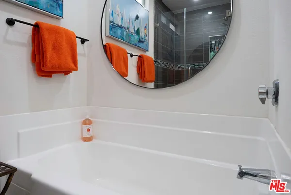 $785,000 | 943 12th Street, Unit 7, Santa Monica, CA 90403