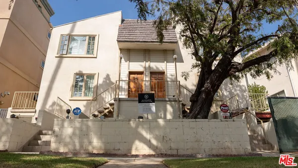$785,000 | 943 12th Street, Unit 7, Santa Monica, CA 90403