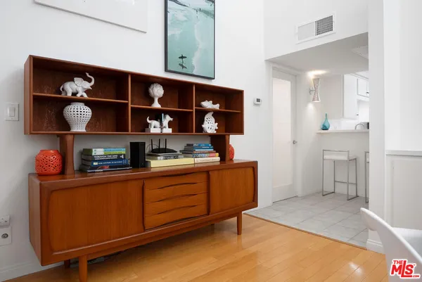 $785,000 | 943 12th Street, Unit 7, Santa Monica, CA 90403