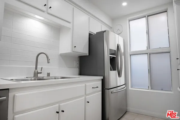 $785,000 | 943 12th Street, Unit 7, Santa Monica, CA 90403