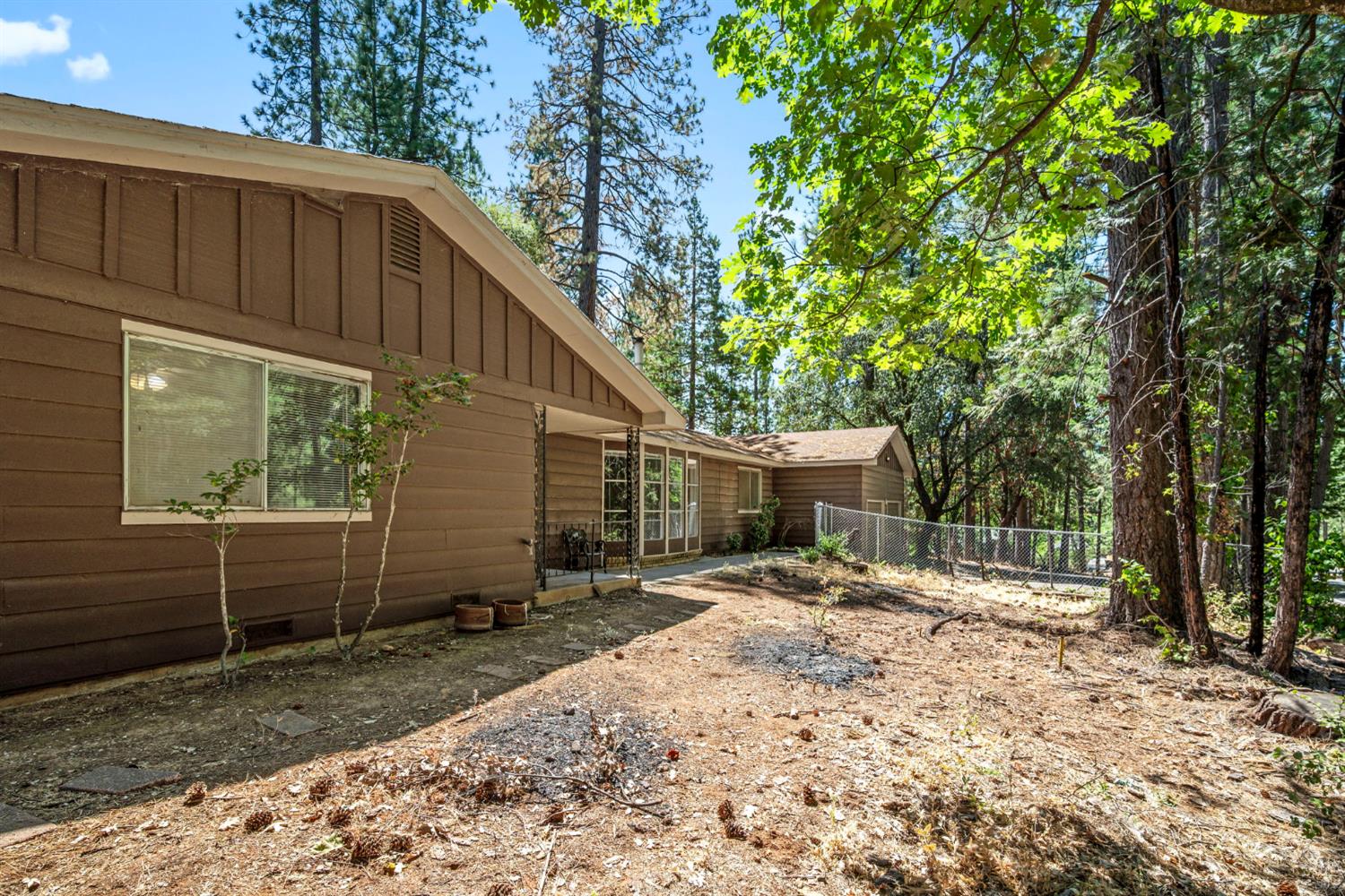 5925 Sly Park Road Placerville, CA 95667 - Photo 4 of 50