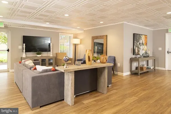 $2,445 | 1699 Yale Place, Unit 3B554, Rockville, MD 20850