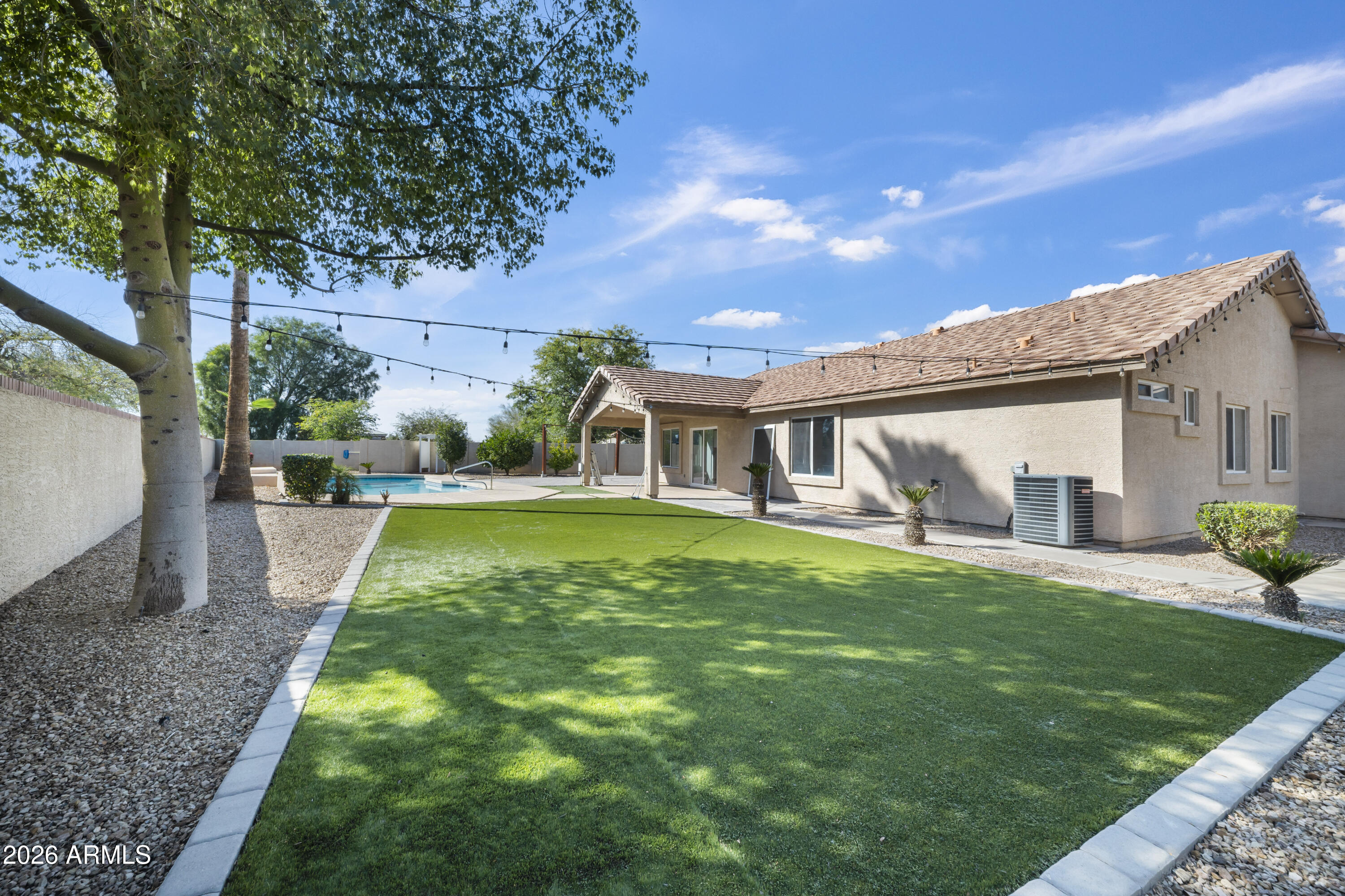 2821 East Morgan Court Gilbert, AZ 85295 - Photo 38 of 39 DSC02667