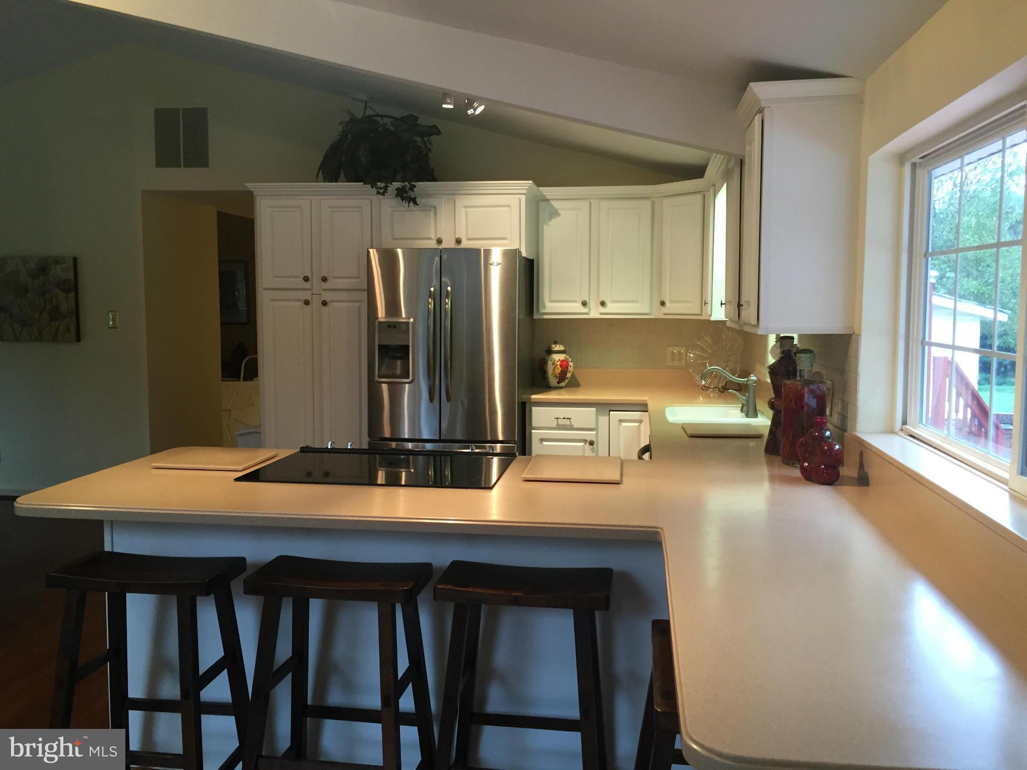 8681 Solomons Island Road North Owings, MD 20736 - Photo 2 of 29 Kitchen