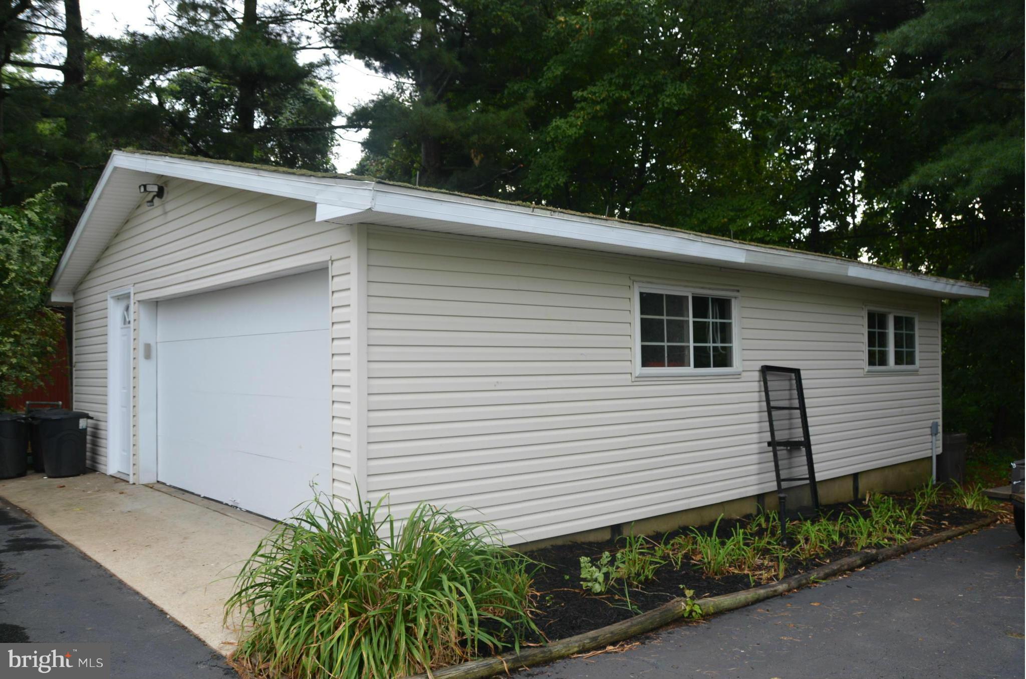 8681 Solomons Island Road North Owings, MD 20736 - Photo 16 of 29 Exterior (General)