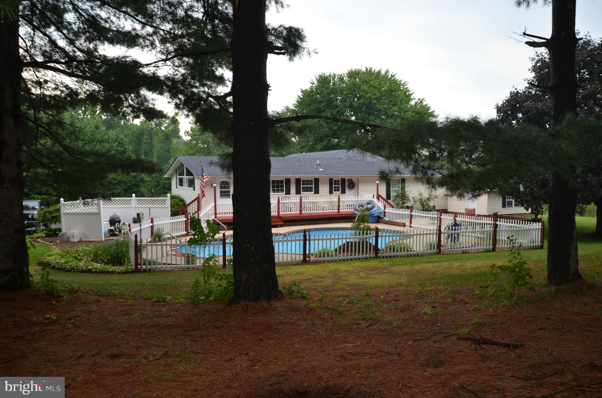 8681 Solomons Island Road North Owings, MD 20736 - Photo 10 of 29 Exterior (General)