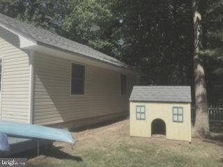 1055 Redeye Road Lusby, MD 20657 - Photo 37 of 38 Custom Built Oversized Dog Hou Included!