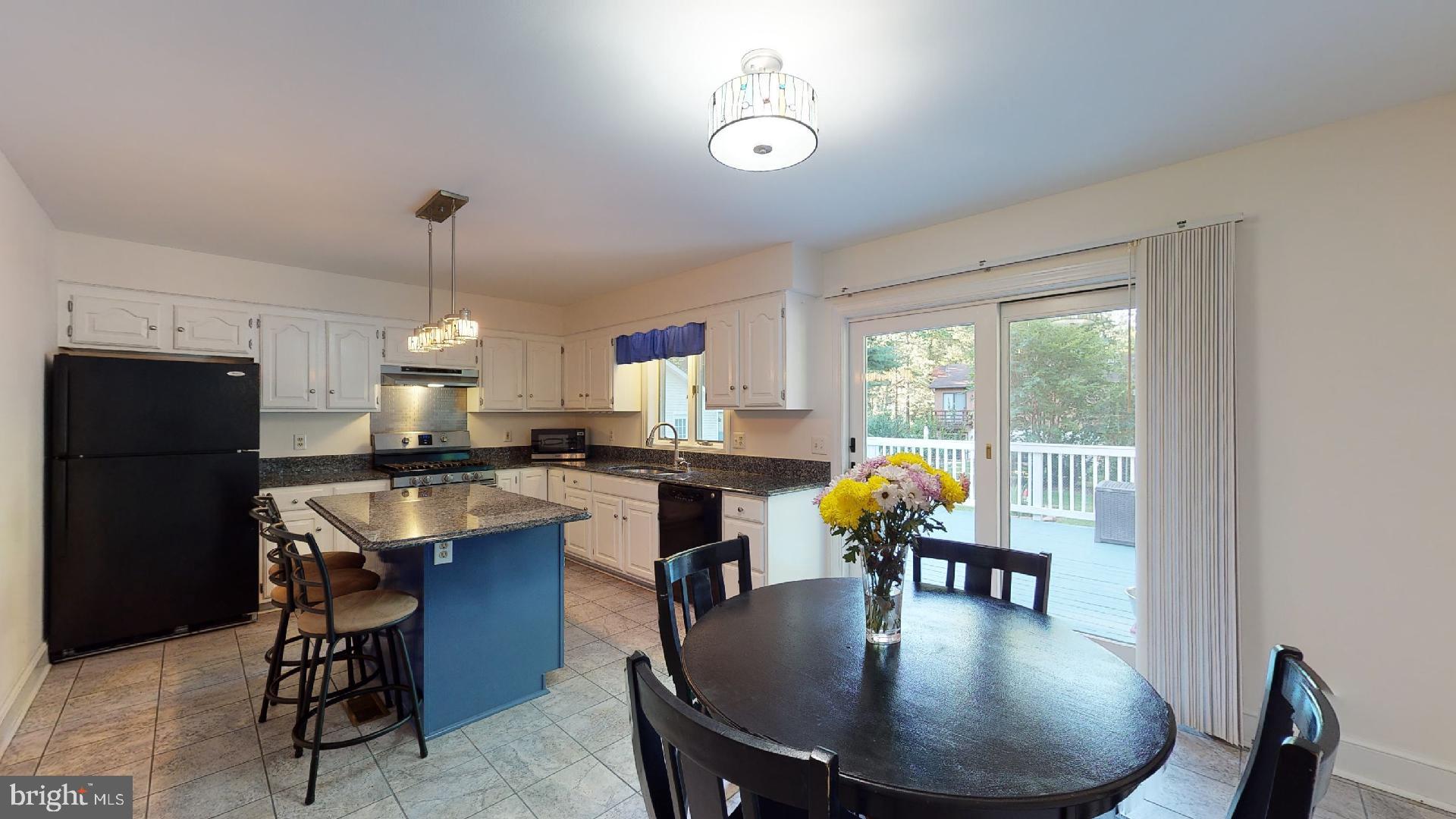 1055 Redeye Road Lusby, MD 20657 - Photo 8 of 38 Spacious Eat In Kitchen