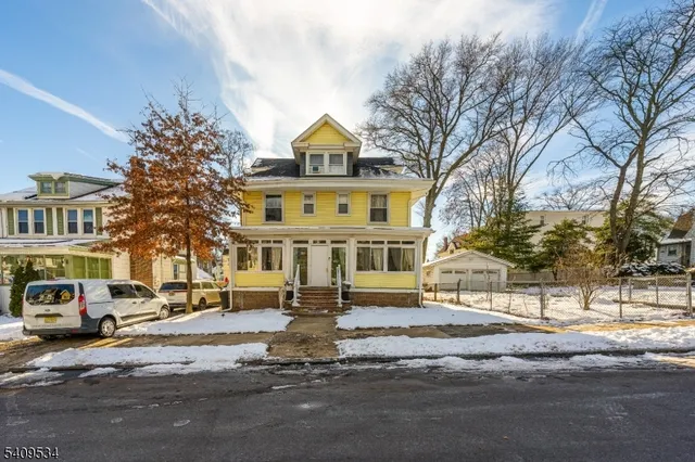 $599,999 | 33 Grant Avenue, East Orange, NJ 07017