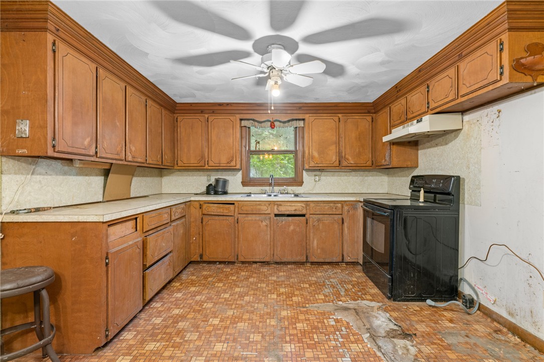 1 Hamburger Road Coventry, RI 02816 - Photo 18 of 34