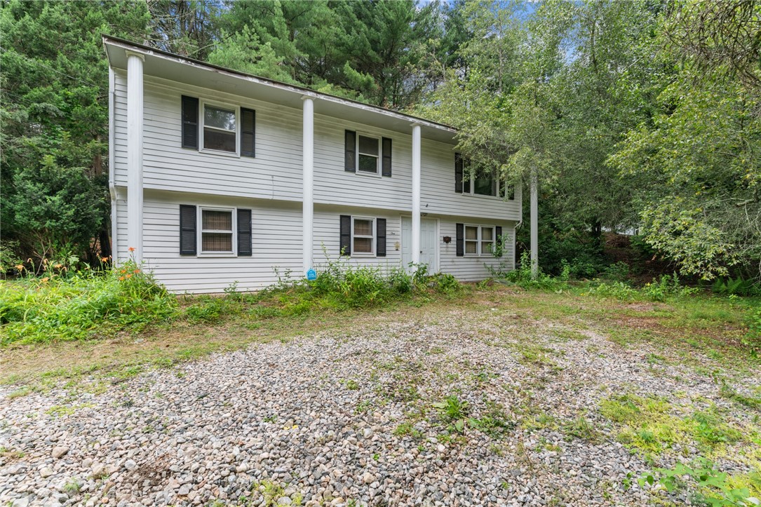 1 Hamburger Road Coventry, RI 02816 - Photo 2 of 34