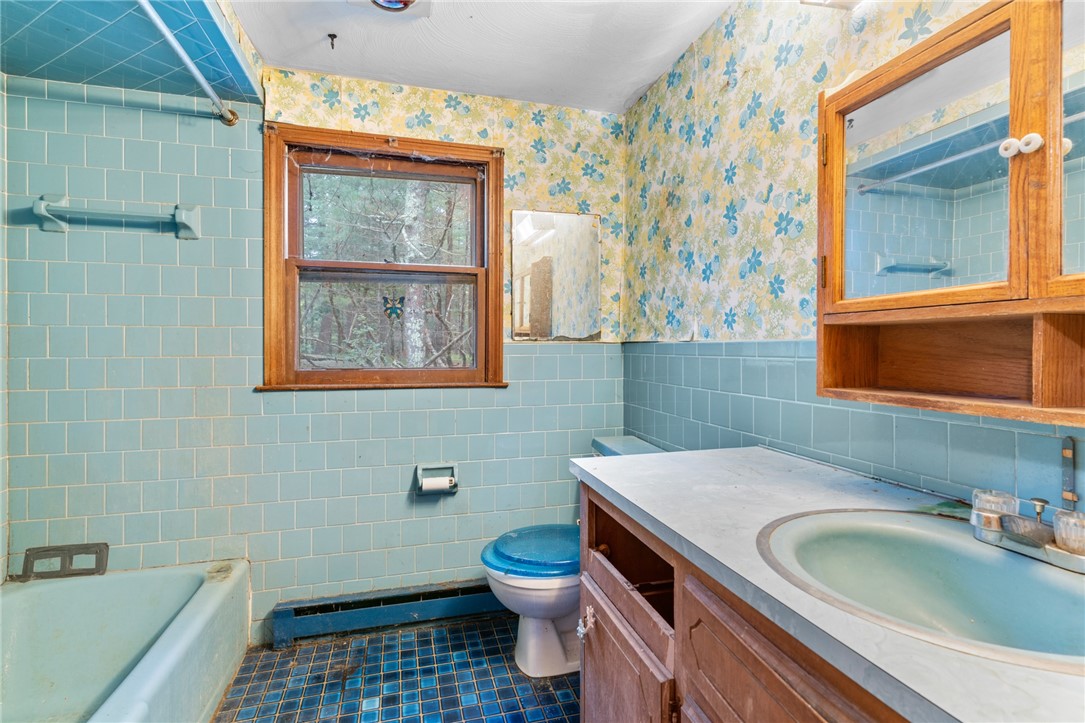 1 Hamburger Road Coventry, RI 02816 - Photo 25 of 34