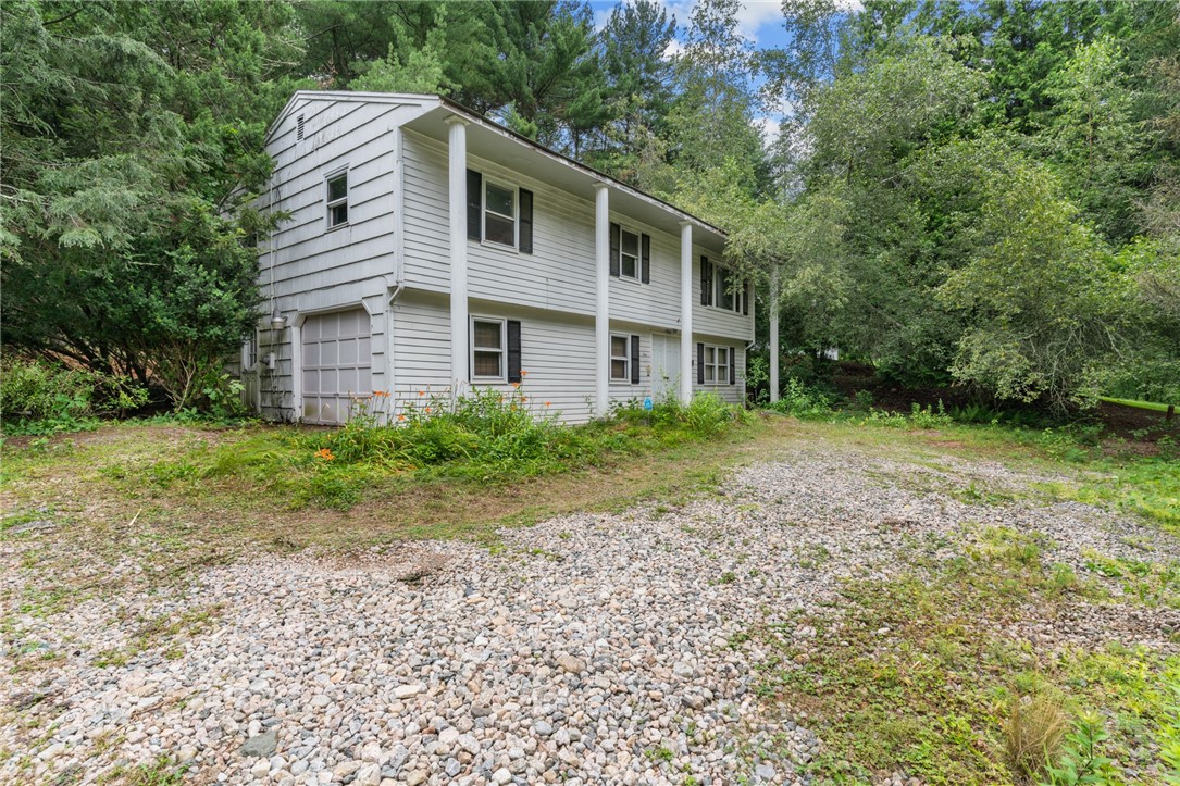 1 Hamburger Road Coventry, RI 02816 - Photo 3 of 34