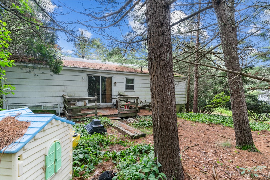 1 Hamburger Road Coventry, RI 02816 - Photo 4 of 34