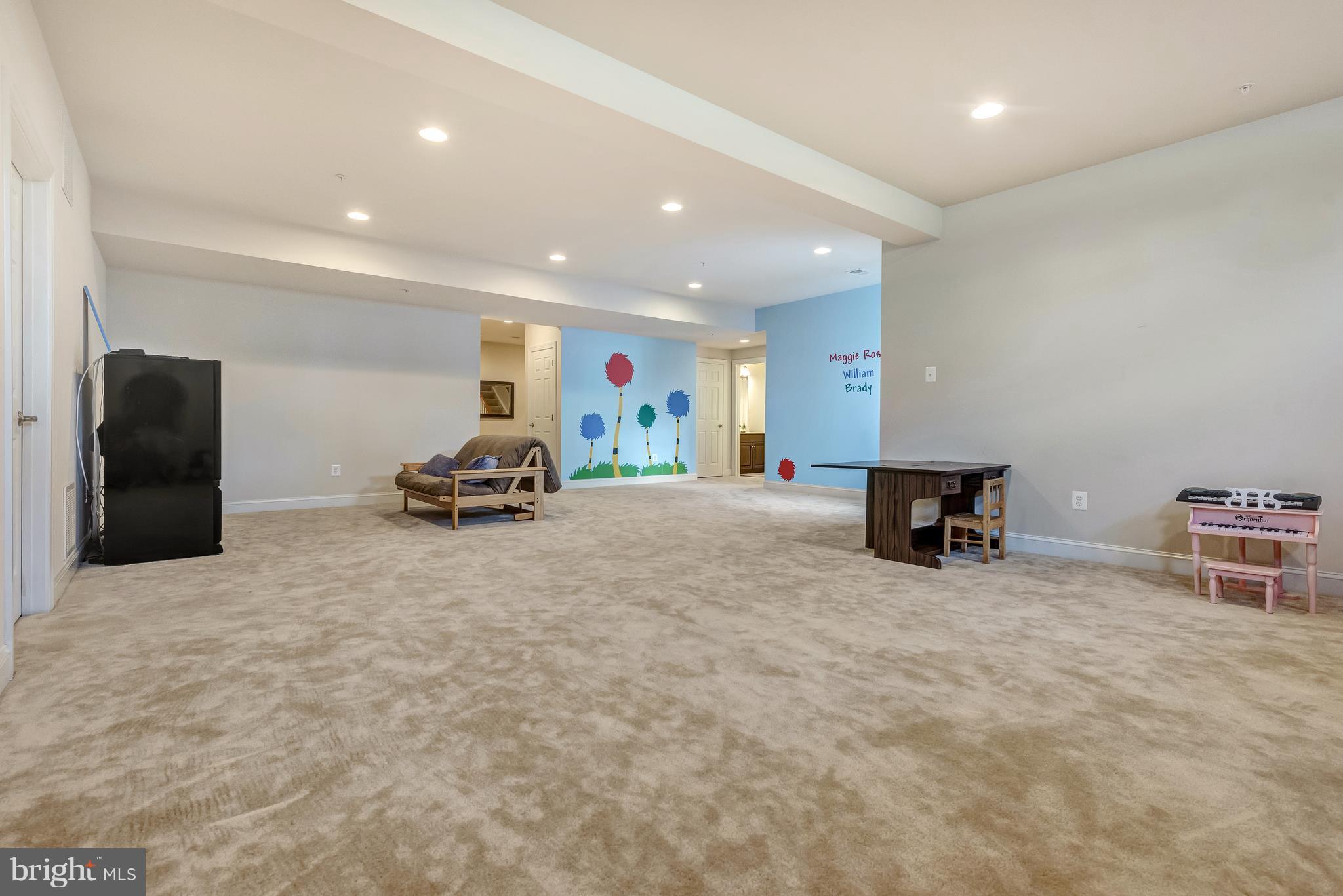 17912 Dr Walling Road Poolesville, MD 20837 - Photo 26 of 30 Park the kids here!