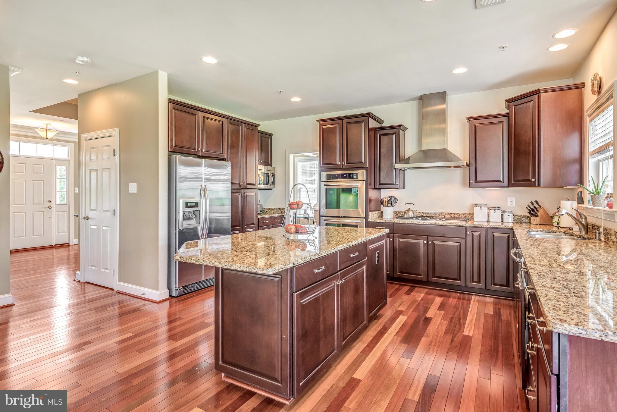 17912 Dr Walling Road Poolesville, MD 20837 - Photo 8 of 30 Amazing kitchen with stainless appliances