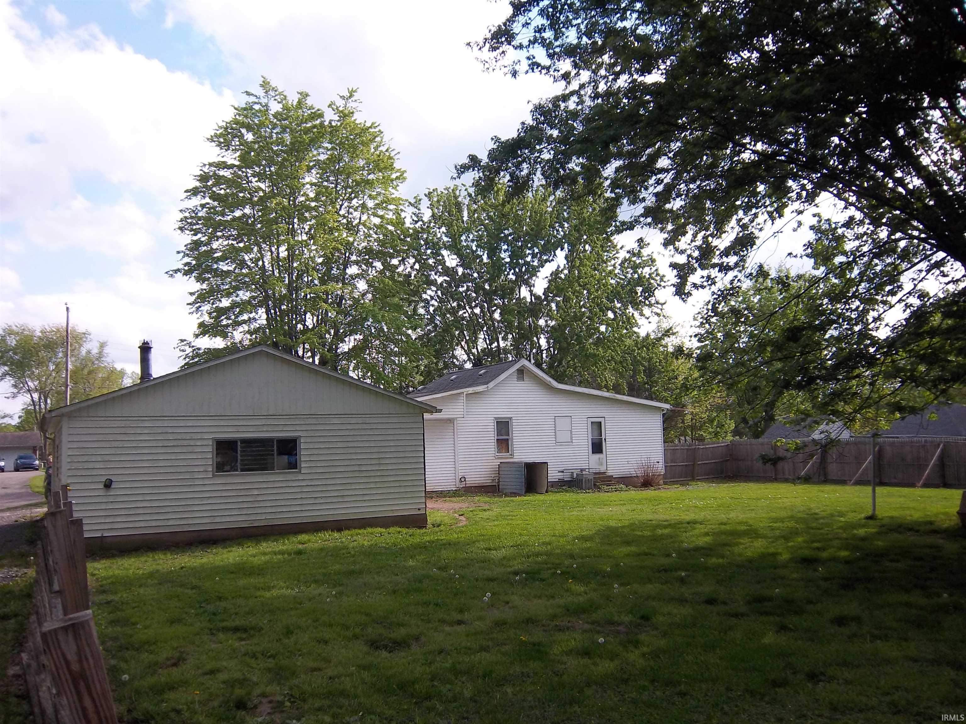 150 West Zikes Road Bloomington, IN 47403 - Photo 8 of 24 Gallery Image 8