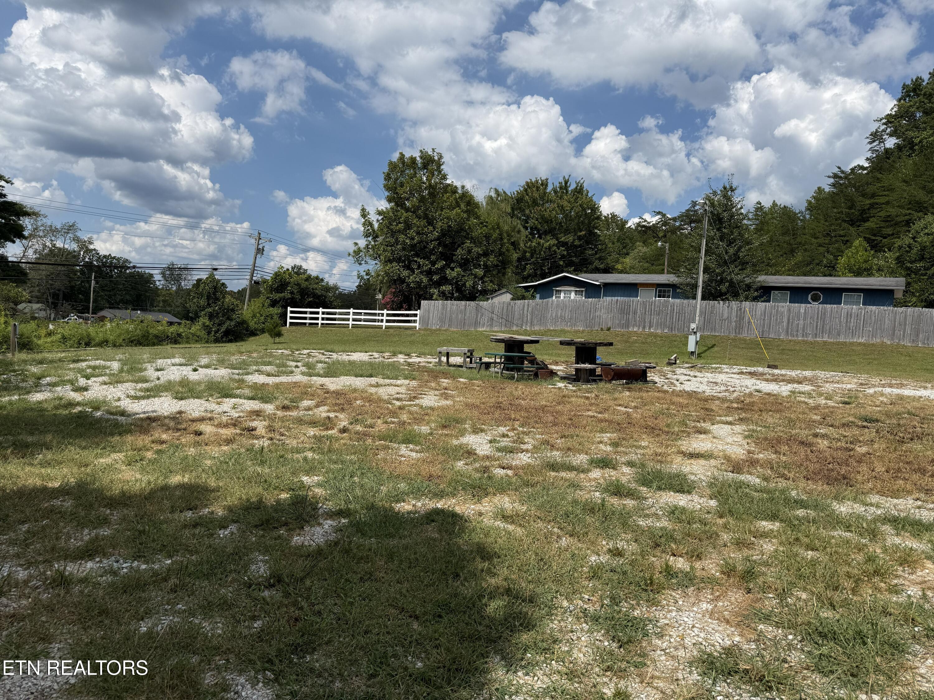 139 Brimstone Road Robbins, TN 37852 - Photo 5 of 8 IMG_4515