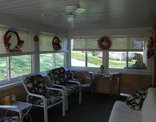 130 Reed Drive Green Tree, PA 15205 - Photo 5 of 10 Den/Family/Great Room.