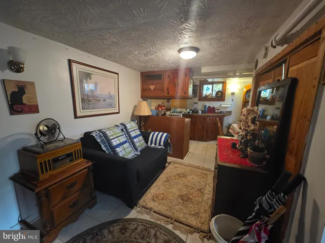 $1,600 | 809 North Abingdon Street, Arlington, VA 22203