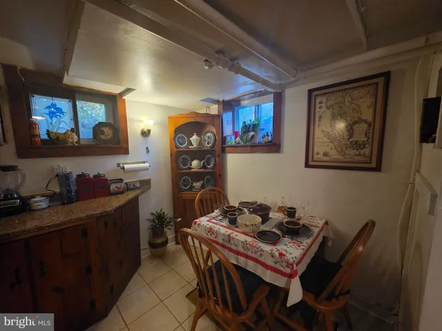 $1,600 | 809 North Abingdon Street, Arlington, VA 22203