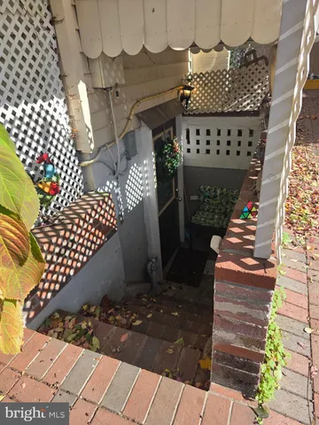 $1,600 | 809 North Abingdon Street, Arlington, VA 22203