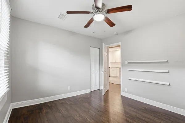 $2,600 | 203 West Emma Street, Tampa, FL 33603
