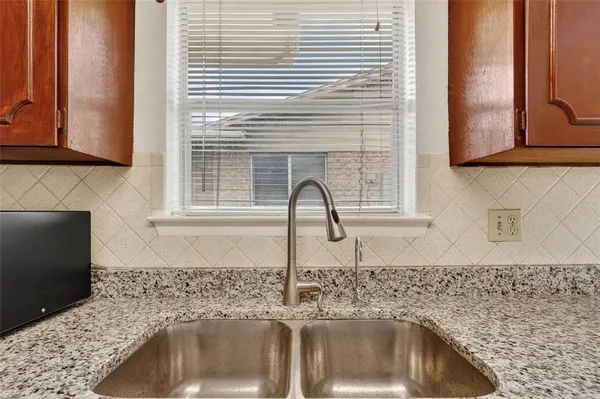 $280,000 | 2014 Powderhorn Drive, Garland, TX 75044