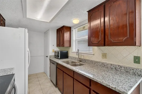 $280,000 | 2014 Powderhorn Drive, Garland, TX 75044