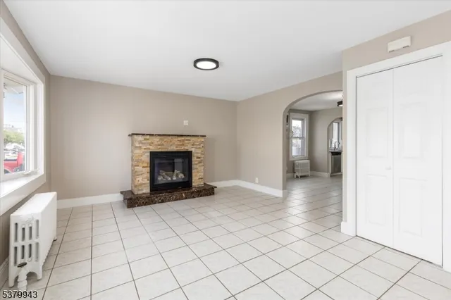 $729,000 | 482 6th Avenue, Lyndhurst, NJ 07071