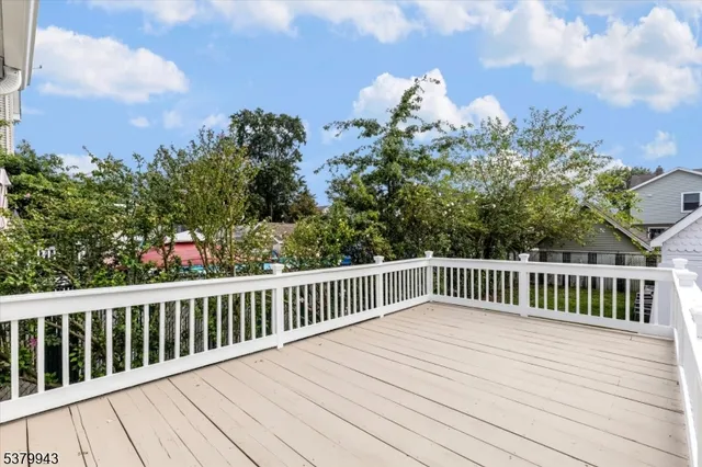 $729,000 | 482 6th Avenue, Lyndhurst, NJ 07071