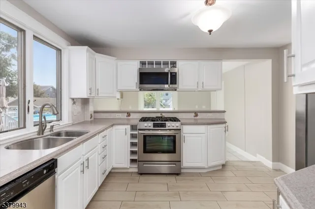 $729,000 | 482 6th Avenue, Lyndhurst, NJ 07071