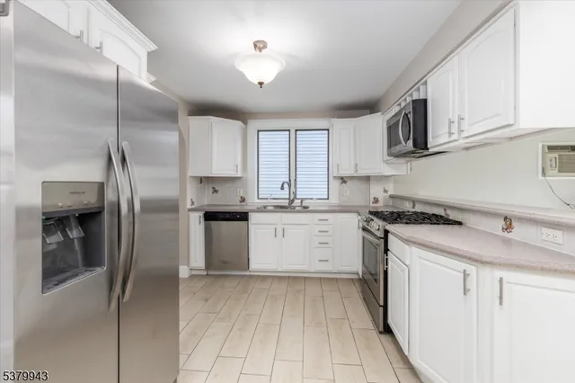 $729,000 | 482 6th Avenue, Lyndhurst, NJ 07071