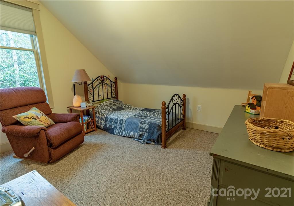 478 Red Bird Road Spruce Pine, NC 28777 - Photo 32 of 41 Gallery Image 32